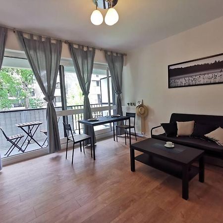 Cosy Apartment At Merignac-Centre Exterior foto
