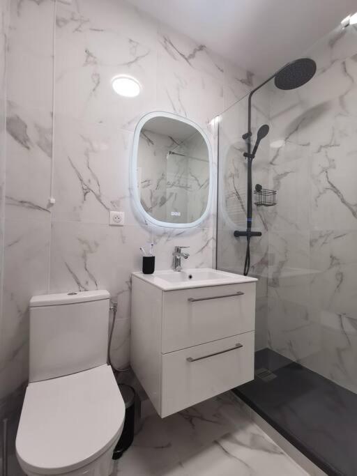 Cosy Apartment At Merignac-Centre Exterior foto